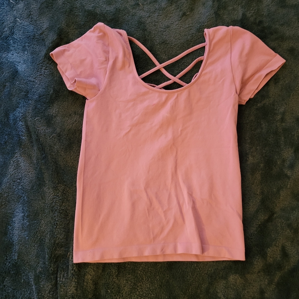 ⭐️Pink Criss Cross Back Top